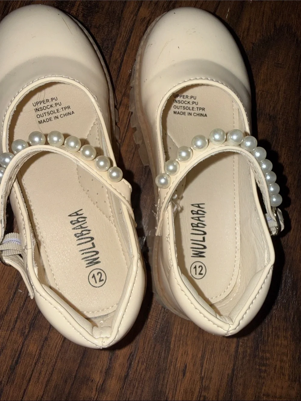 Wuluba Kids Pearl Strap Mary Jane Shoes in Cream